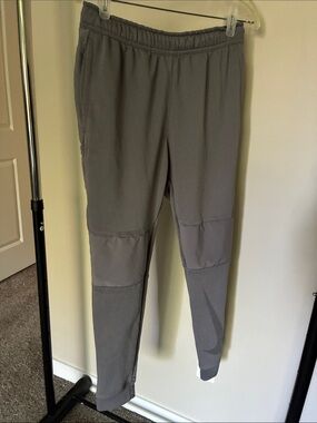 Nike Men's Gray Tapered Training Joggers